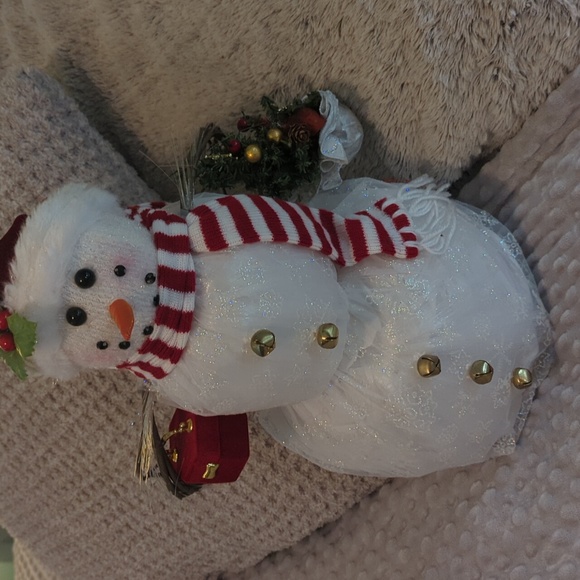 Snow Man Christmas Decoration 17 inches tall - Picture 6 of 6